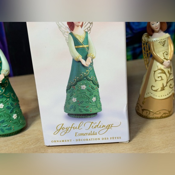 Hallmark 2005 Joyful Tidings Angel Collection Christmas Ornament Set - Picture 2 of 9